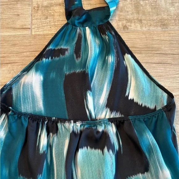 Women's Blue and Black rayon Tie Dye Halter Neck, sleeveless top - Picture 3 of 3